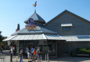 Denver_Zoo_entrance_pavilion_2012